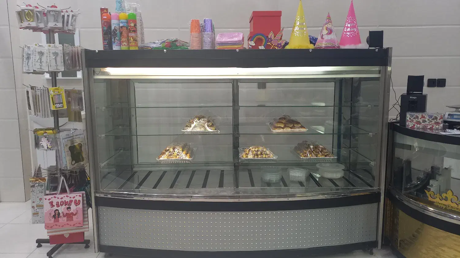 یخچال صنعتی(قنادی،لبنیاتی و بستنی فروشی)|فروشگاه و مغازه|زواره, |دیوار