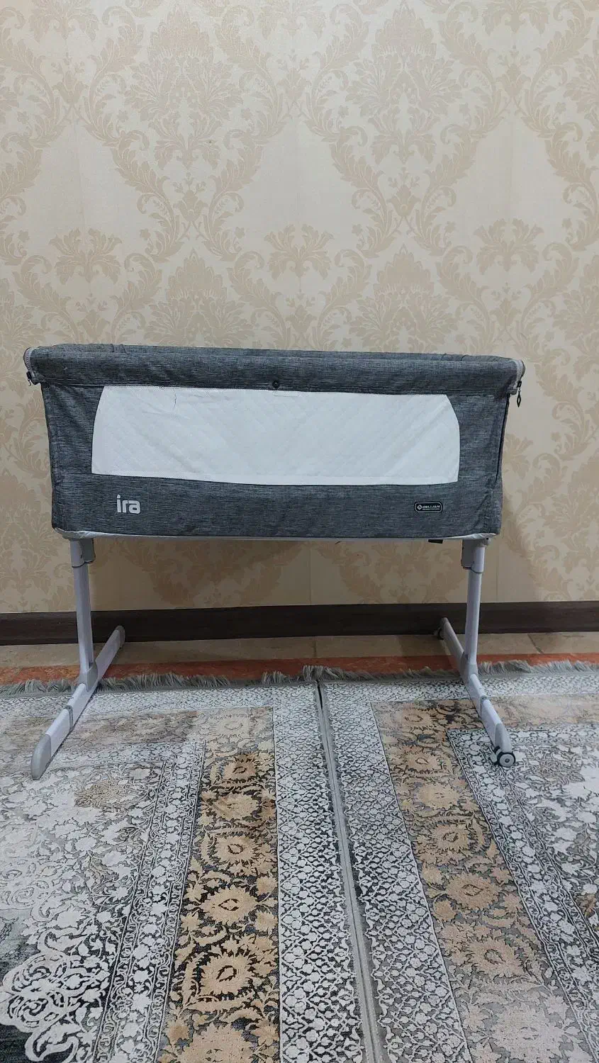 تخت نوزاد کنار تخت مادر دلیجان مدل ویرا|تخت و صندلی بچه|قم, صفاشهر|دیوار