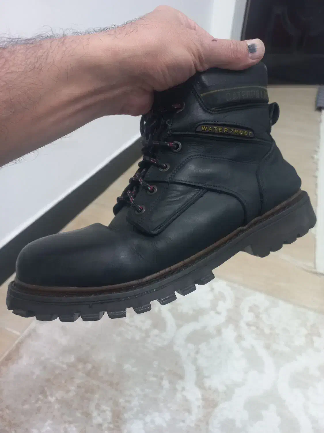 پوتین کاترپیلار اصلی|کیف، کفش، کمربند|سنندج, |دیوار