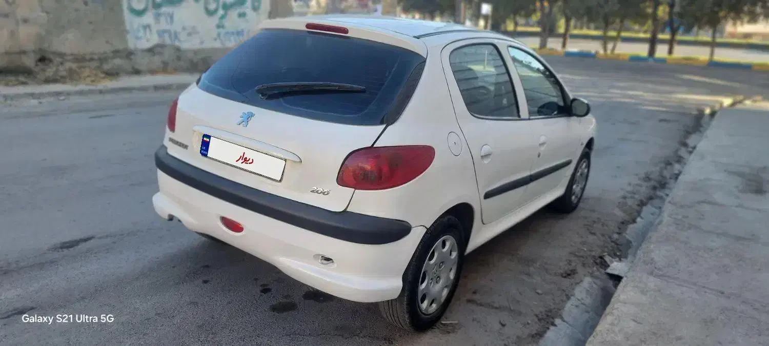 ۲۰۶ مدل ۸۸ به رنگ سفید تیپ ۳|خودرو سواری و وانت|دورود, |دیوار