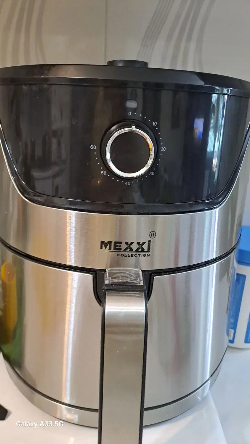 سرخ کن ۸/۵ لیتری نو نوهه..۳ بار استفاده شده.|اجاق گاز و لوازم برقی پختوپز|صدرا-فارس, فاز ۱|دیوار