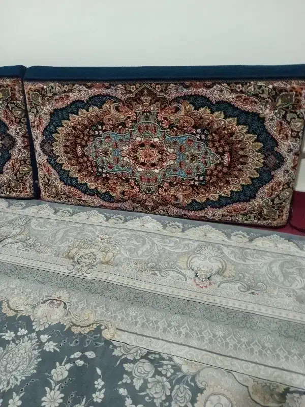 پشتی دودست|پشتی|قدس, شهر‌قدس|دیوار