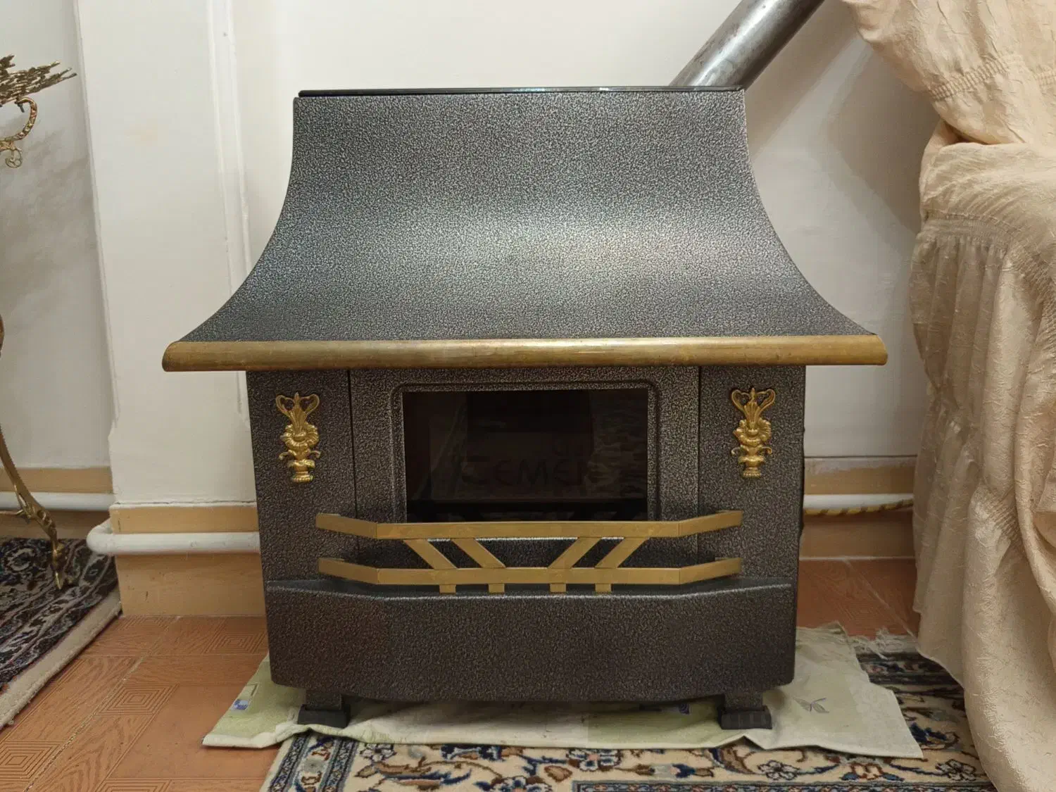 بخاری ایمن گاز|بخاری، هیتر، شومینه|میانه, |دیوار