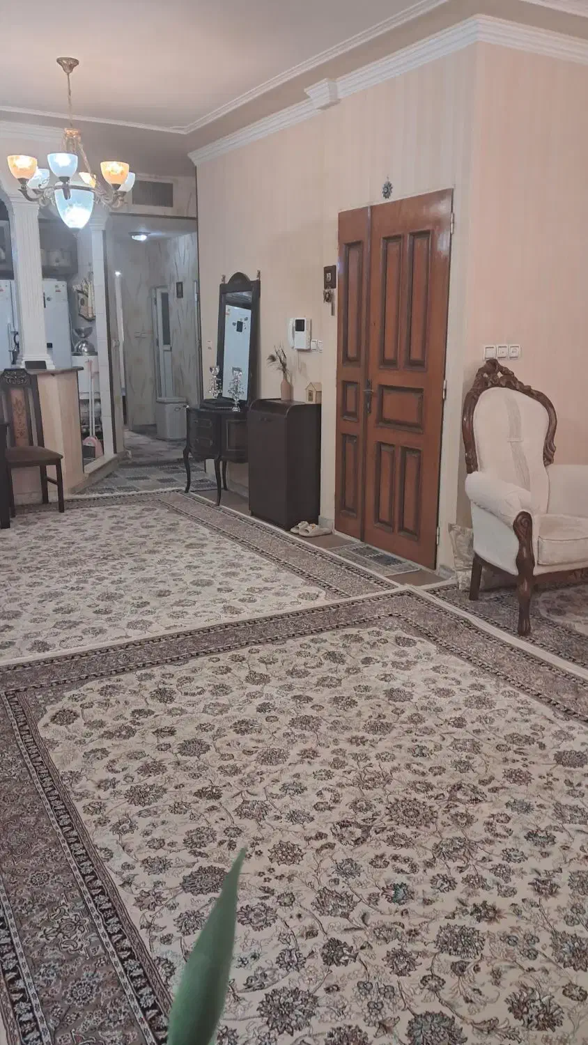 فروش فوری آپارتمان صاحب شرقی ۲میلیارد ودویست م|فروش آپارتمان|سبزوار, فیاض|دیوار