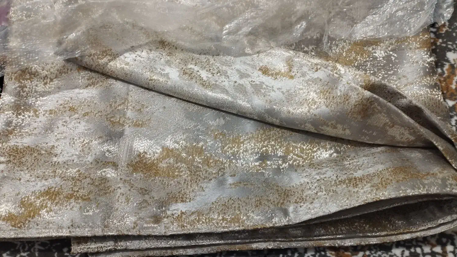 پرده کاملا نو اصلا نصب نشده|پرده، رانر، رومیزی|فردیس, نگارستان|دیوار