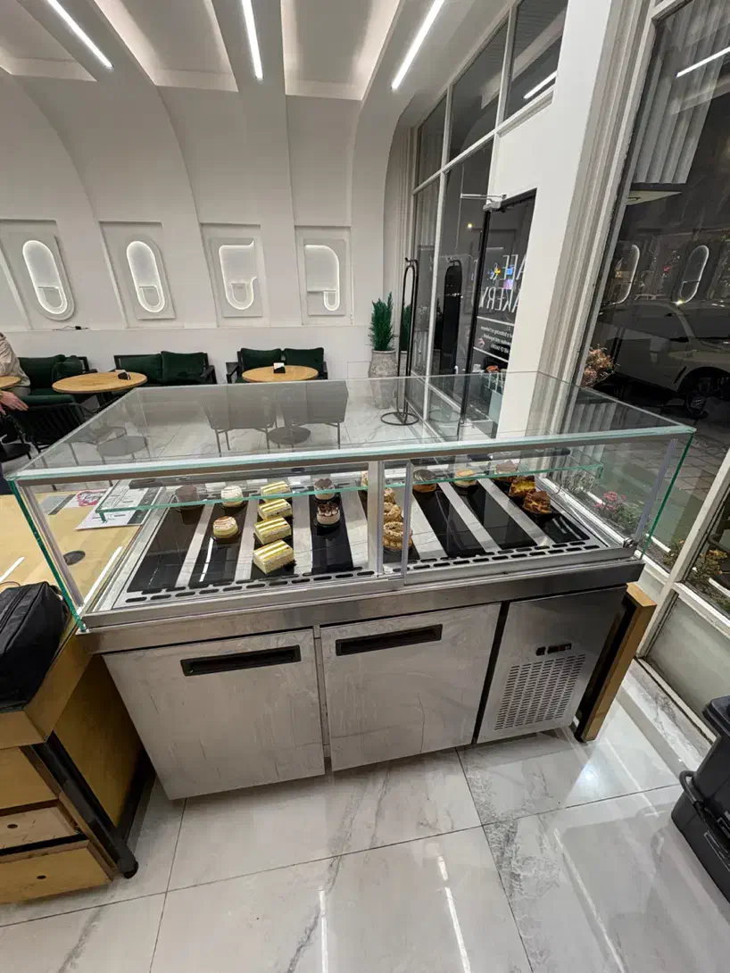 شوکیک|کافیشاپ و رستوران|رشت, کاکتوس|دیوار