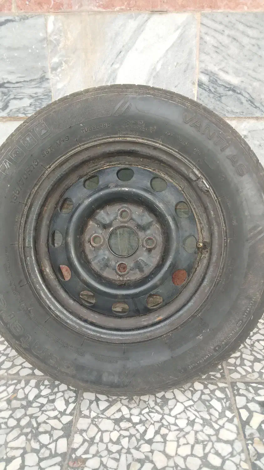 لاستیک با رینگ نو تیبا بدون هیچ ایرادی|قطعات یدکی و لوازم جانبی|خرمآباد, |دیوار