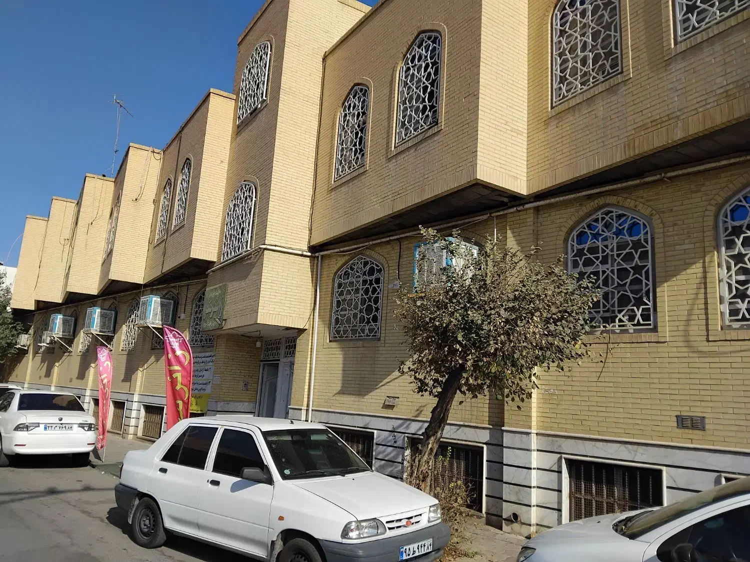 نیروی خدماتی نظافت آقا|استخدام سرایداری و نظافت|یزد, |دیوار