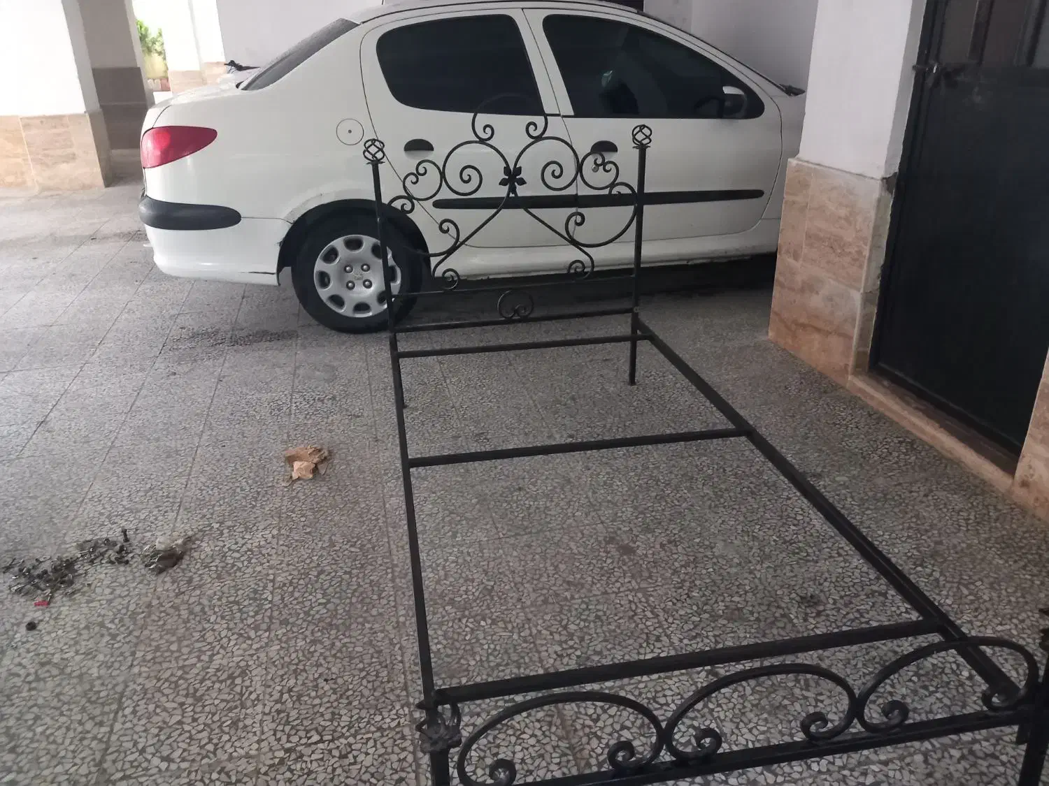 فروش تخت فرفورژه در حد نو|تخت و سرویس خواب|تنکابن, |دیوار