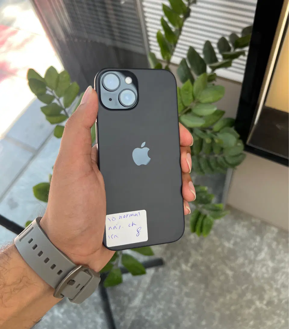 iPhone 15|موبایل|قم, جهان بینی|دیوار