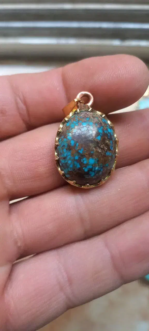 گردنبند فیروزه نیشابوری|جواهرات|مشهد, عنصری|دیوار