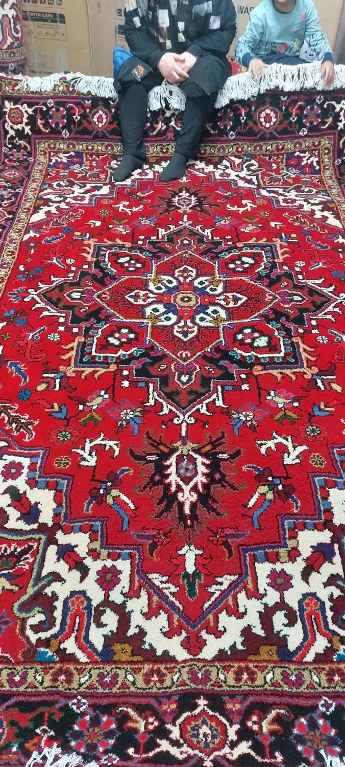 فرش دستباف بارماغ توخوش|فرش|تبریز, |دیوار