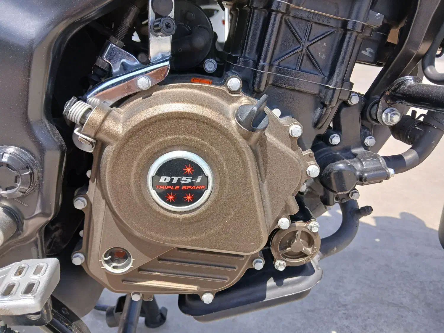 اناس۲۰۰ خشک کلکسیونی|موتورسیکلت|فردیس, شهرک سپاه|دیوار