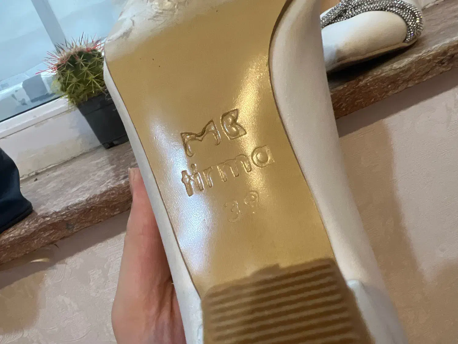 کفش|کیف، کفش، کمربند|مرند, |دیوار