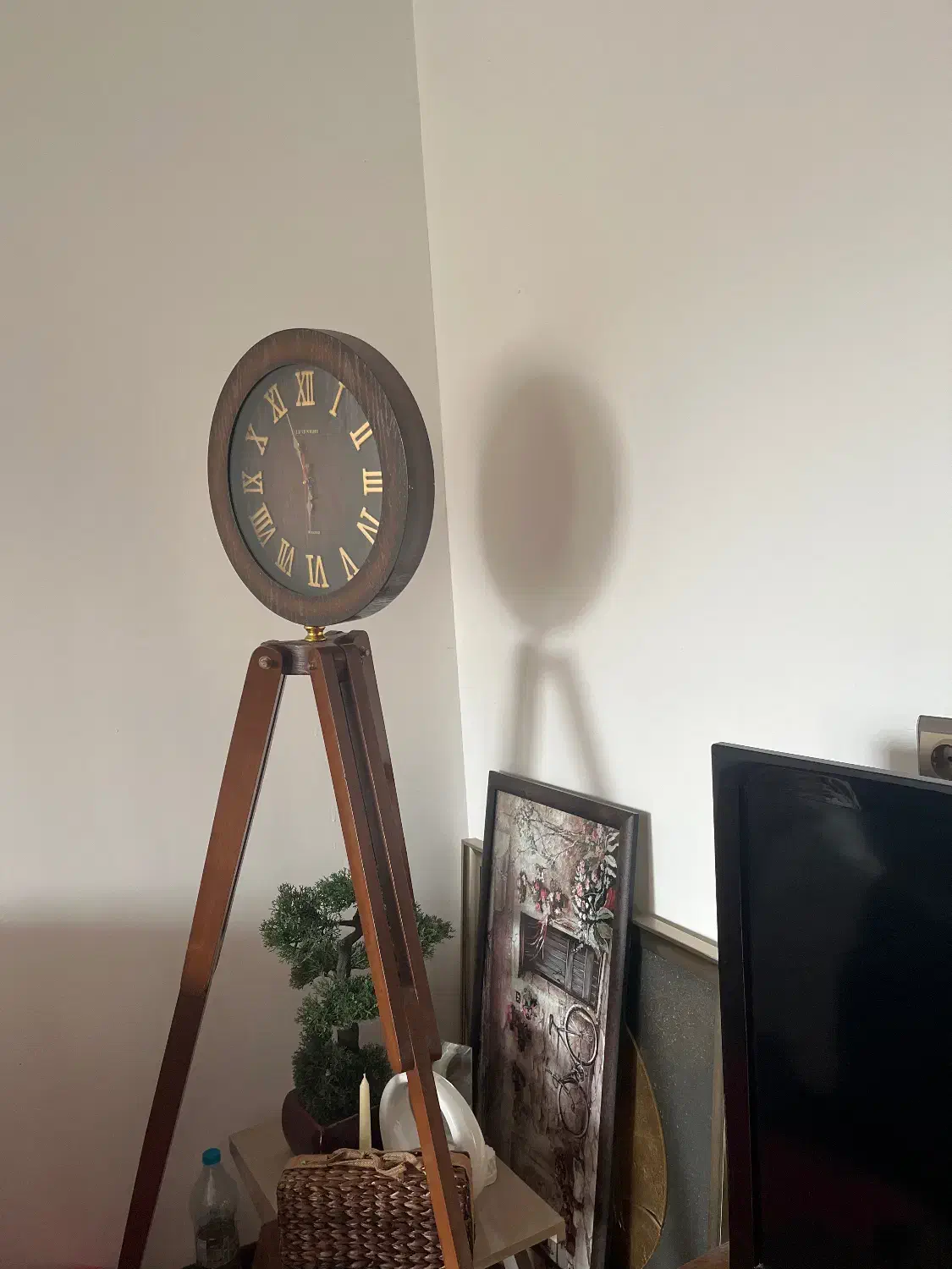 ساعت ایستاده|ساعت دیواری و تزئینی|بابل, |دیوار