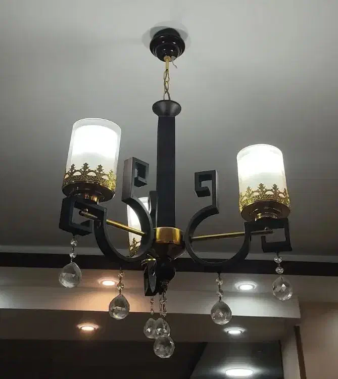 لوستر|لوستر و چراغ آویز|شیراز, انجیر|دیوار