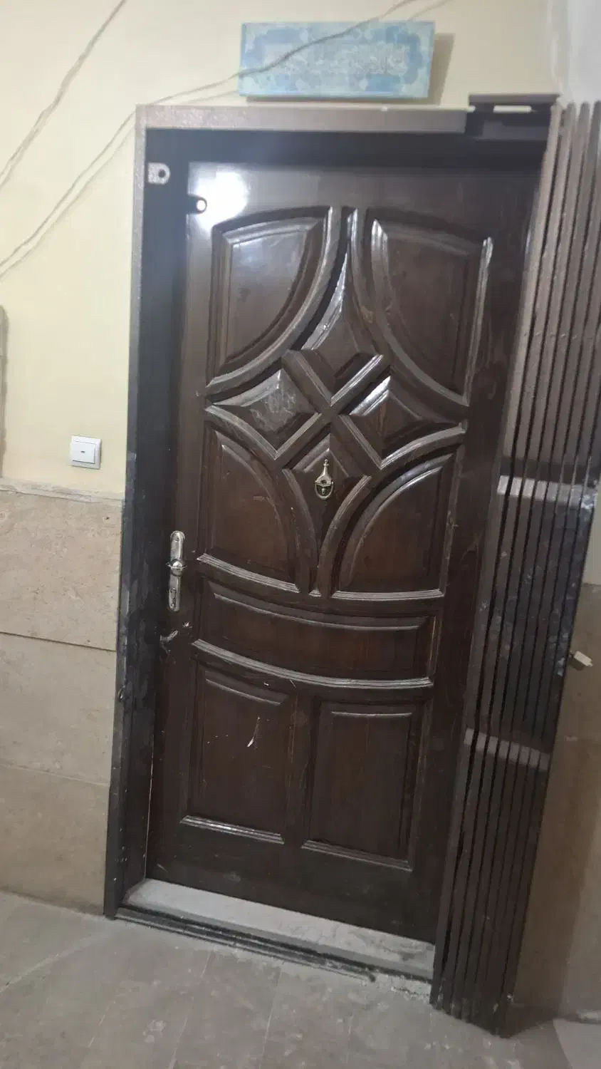 درب واحدباچهارچوب کامل|مصالح و تجهیزات ساختمان|تهران, امام زاده عبدالله|دیوار