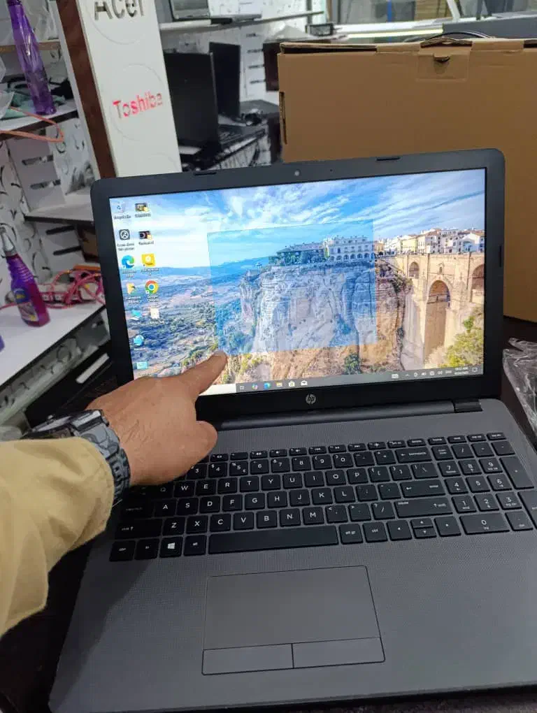 لپتاپ hp تاچ حرفه ای 15.6اینچ باقلم نوری نسل7رم16|رایانه همراه|شهرکرد, |دیوار