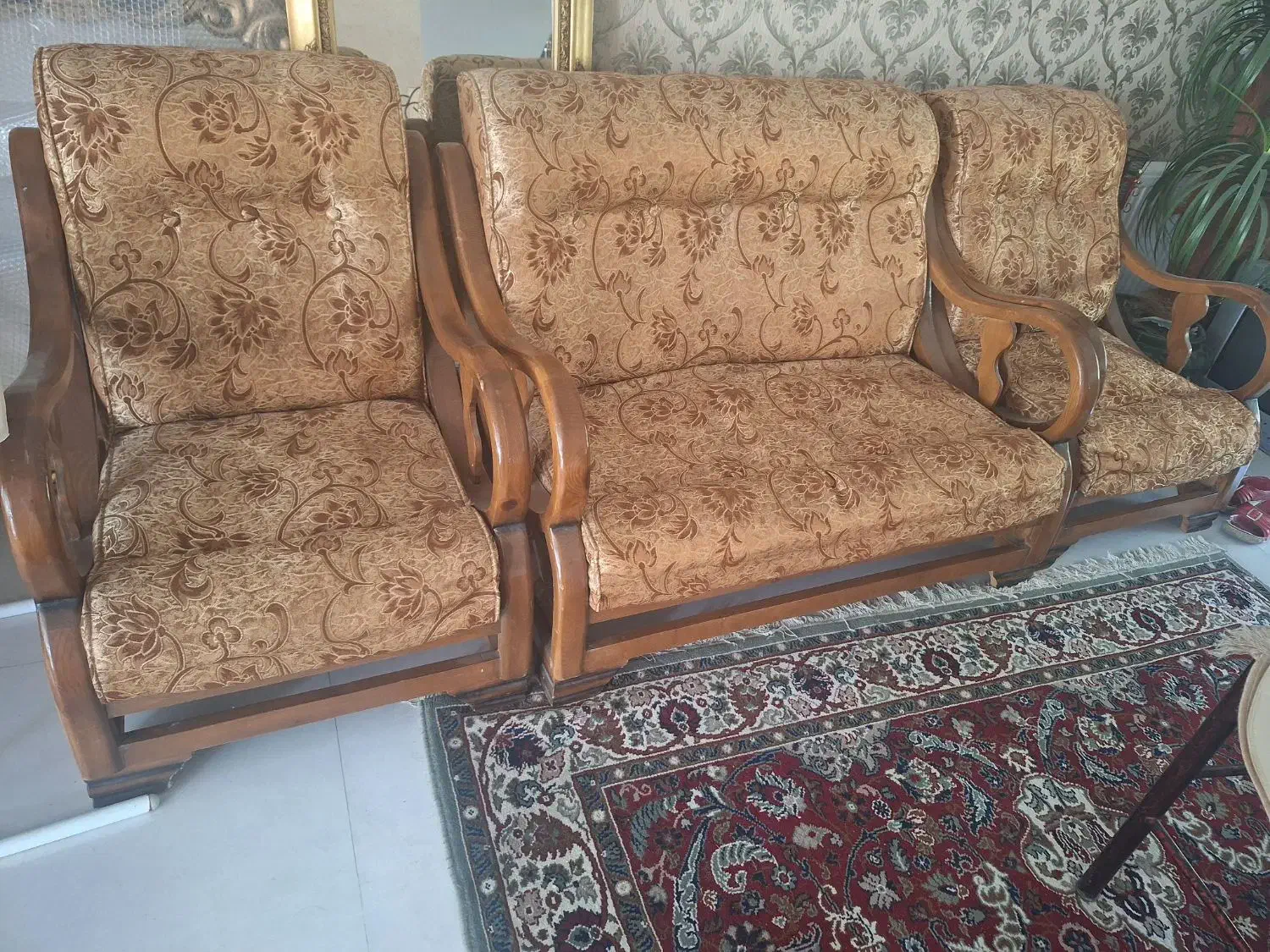 مبل راحتی 7نفره|مبلمان خانگی و میز عسلی|گلبهار, شهر جدید گلبهار|دیوار