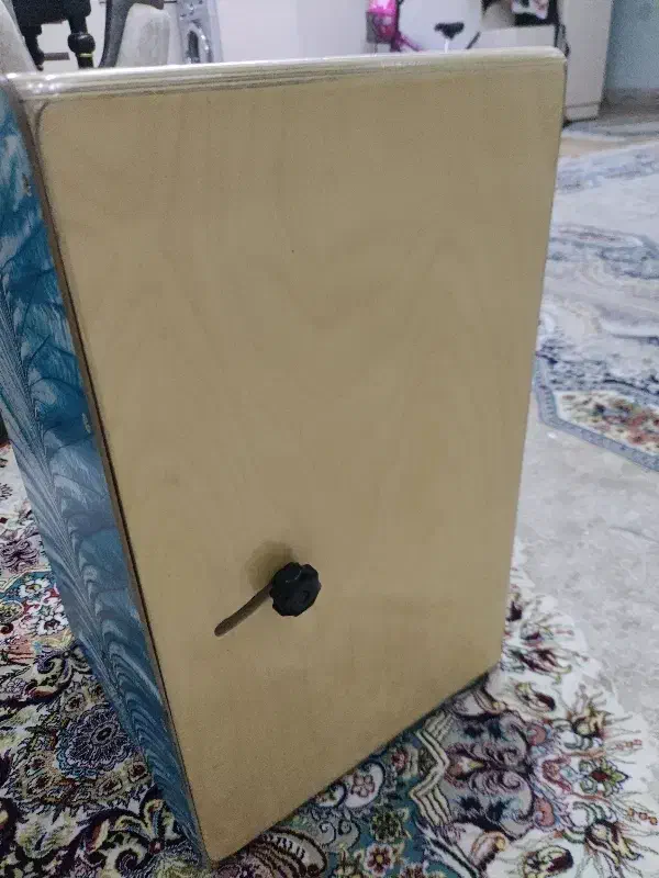 کاخن هور|درام و پرکاشن|فردوسیه, |دیوار