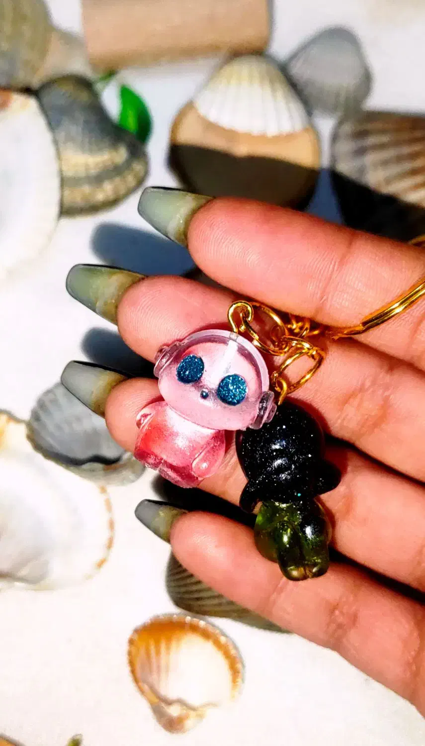 آویز جاسوئیچی زیرسیگاری اکسسوری بدلیجات|جواهرات|مشهد, عامل|دیوار