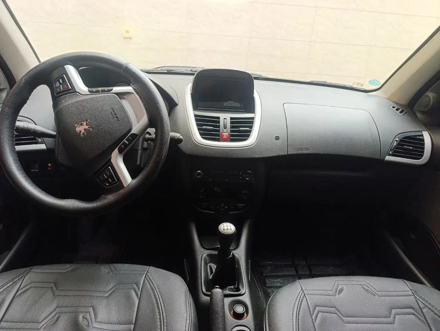 207 پاناروما مدل 402|خودرو سواری و وانت|بندرعباس, |دیوار