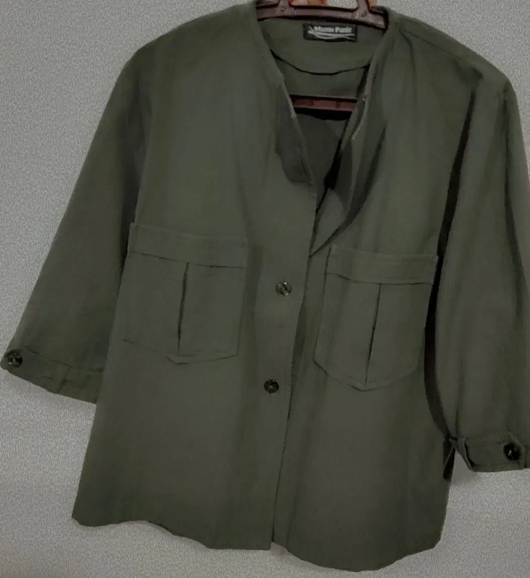 لباس نو|لباس|داراب, |دیوار