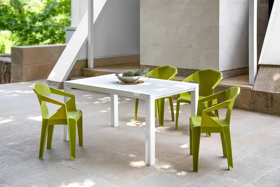 صندلی پلیمری پولاد|صندلی و نیمکت|چمستان, |دیوار