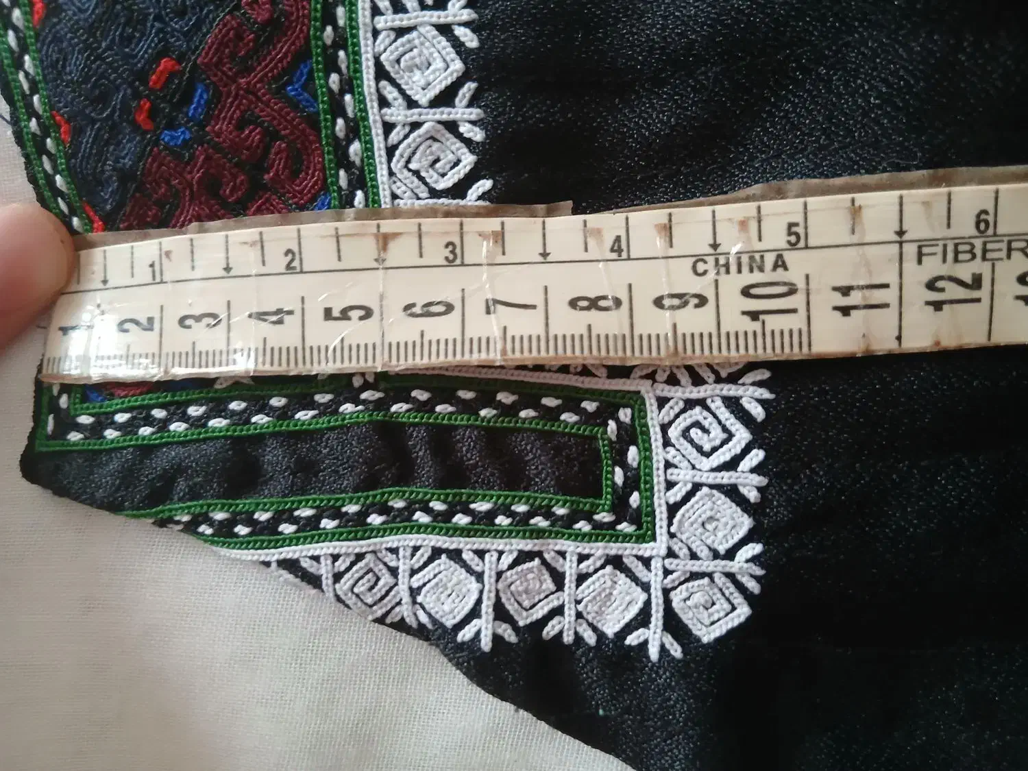 نقش سانتی سیصد|لباس|آق قلا, |دیوار