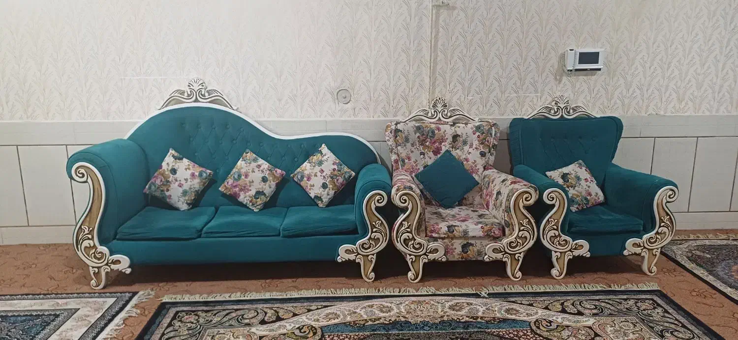 مبل۹نفره|مبلمان خانگی و میز عسلی|دوگنبدان, |دیوار
