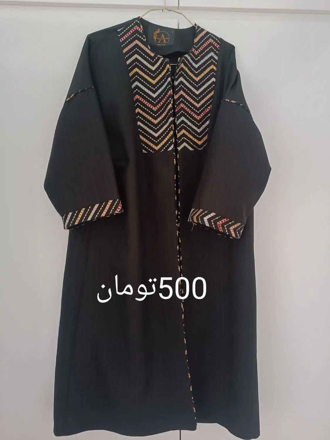 مانتو مجلسی|لباس|تربتحیدریه, مسجد جامع|دیوار