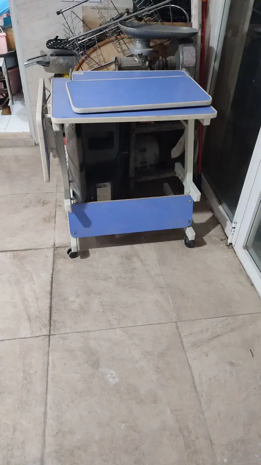 میز تحریر|میز تحریر و کامپیوتر|سهند, |دیوار