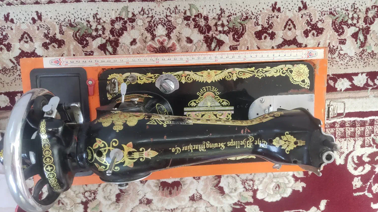 چرخ خیاطی رو شیر کار کرده|چرخ خیاطی و ریسندگی|رزن, |دیوار