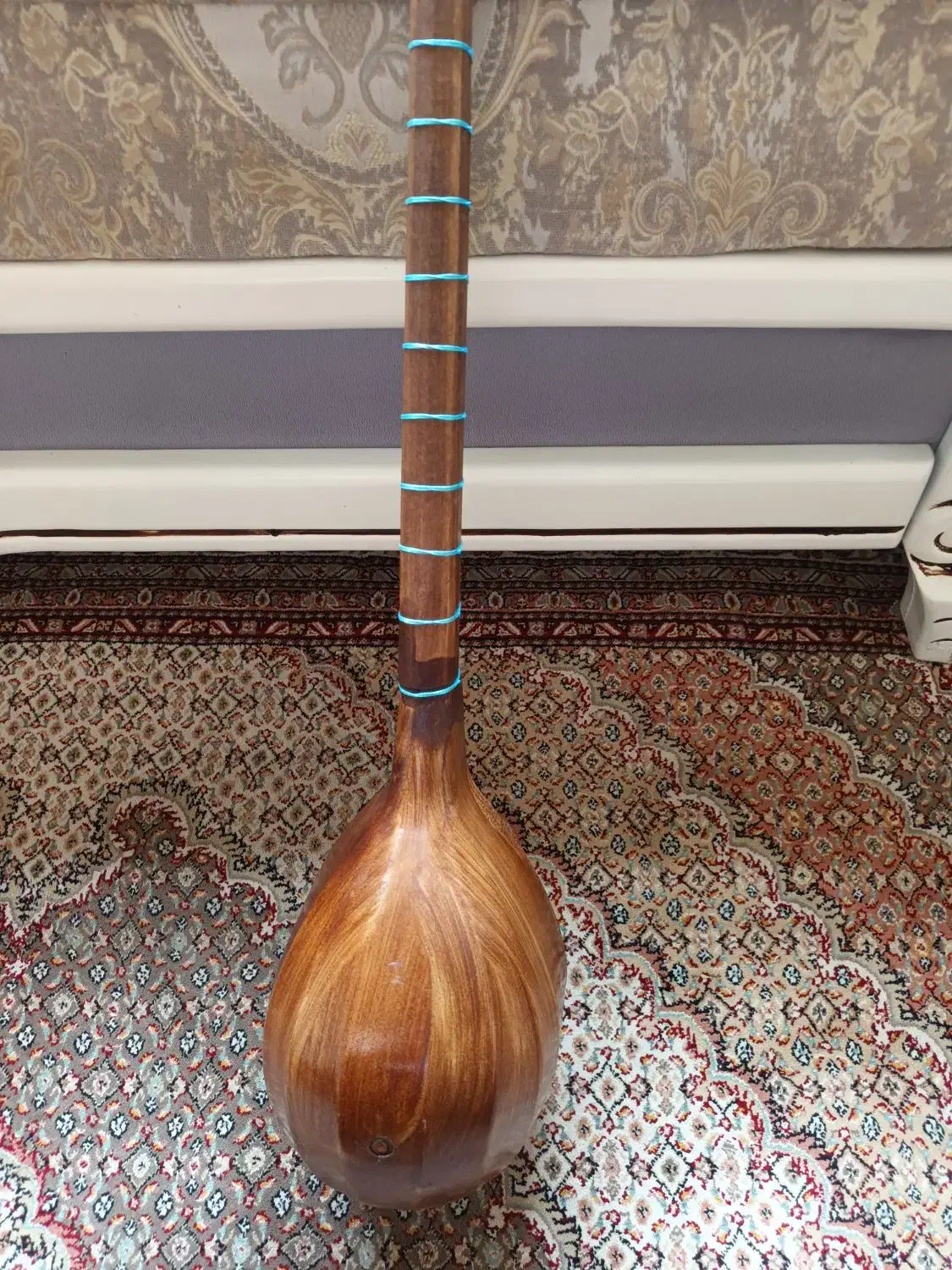 سه تار|سازهای سنتی|ارومیه, |دیوار