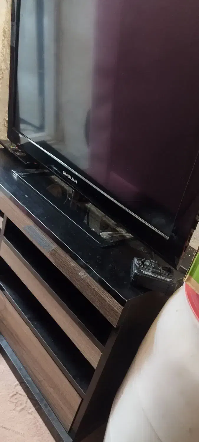 تی وی اسنوا. ۳۲ اینچ|تلویزیون و پروژکتور|آمل, |دیوار