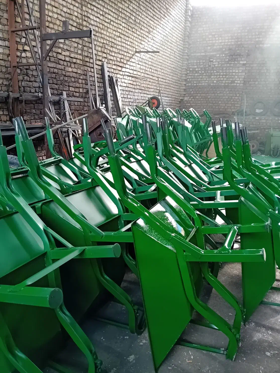 فرغون سفارشی|ابزارآلات|اصفهان, گرکان|دیوار