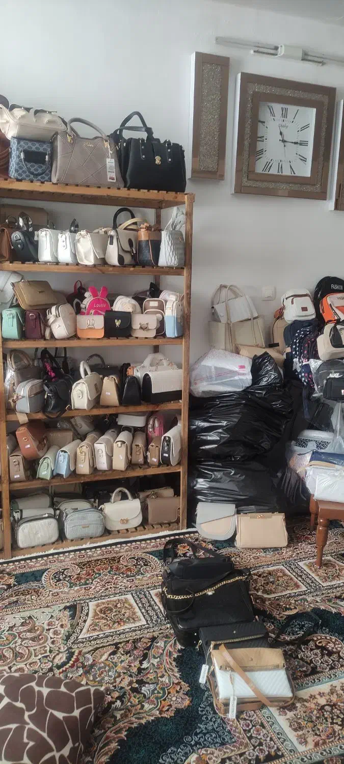 تمامی کیف ها به صورت کلی و جزئی به فروش میرسد|کیف، کفش، کمربند|سبزوار, زینبیه|دیوار