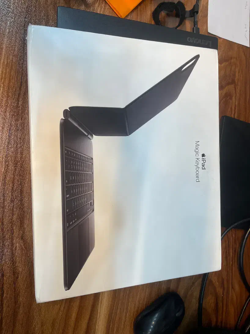 مجیک کیبور m4 13 inch|لوازم جانبی موبایل و تبلت|تهران, صادقیه|دیوار