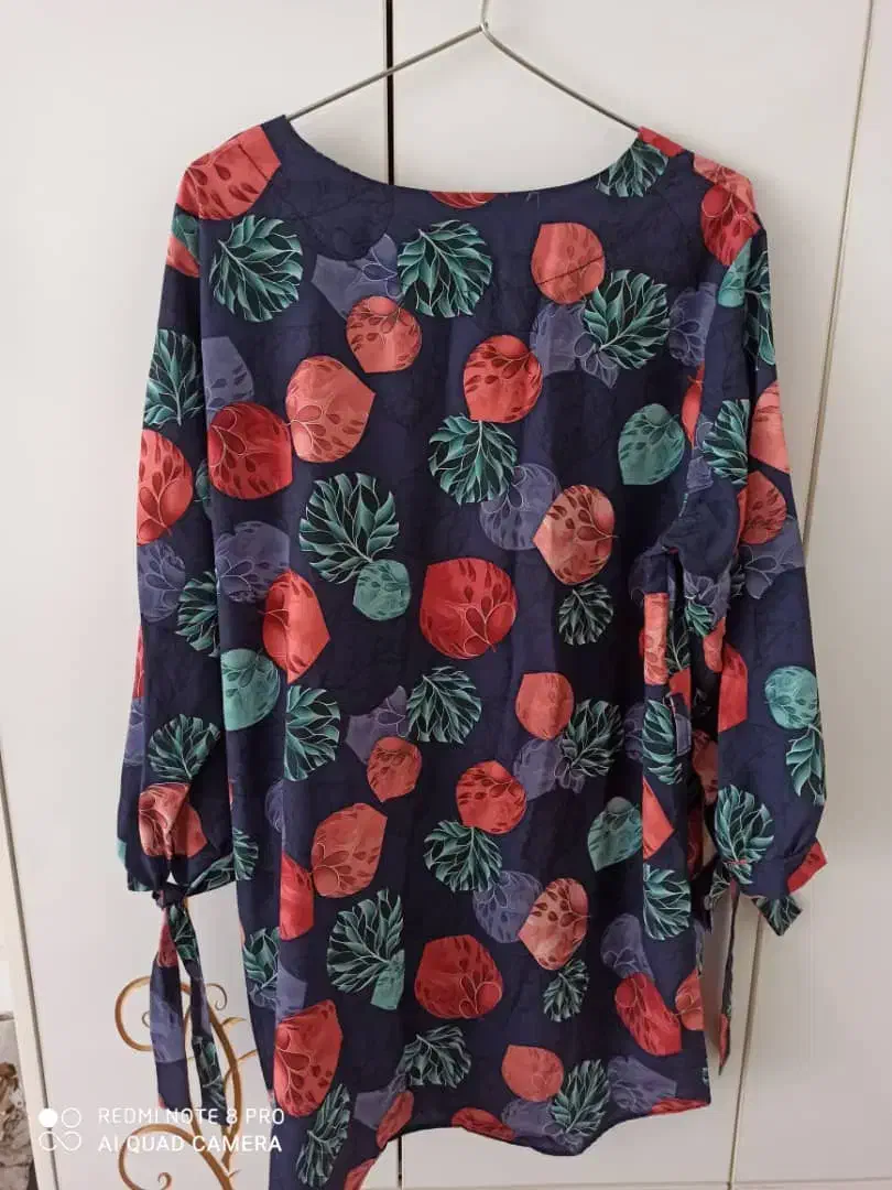 پیراهن وشومیز|لباس|سقز, |دیوار