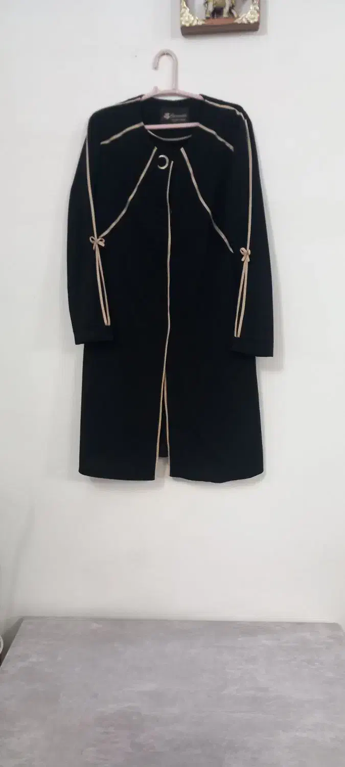 مانتو|لباس|ایجرود, |دیوار