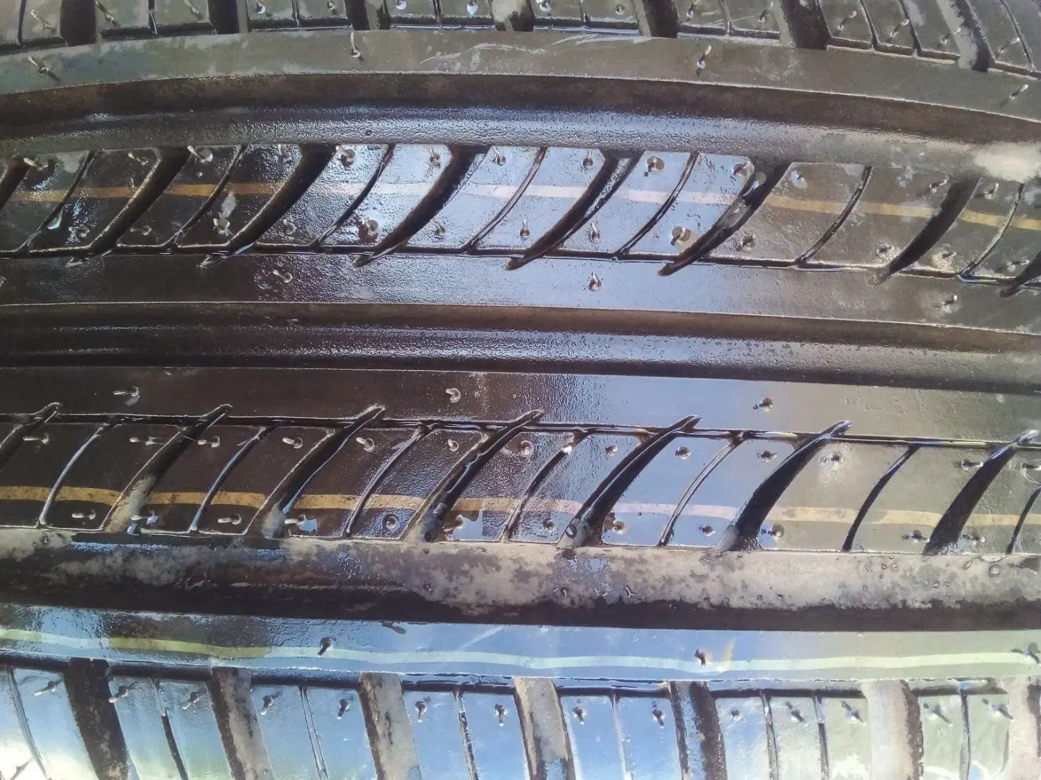 لاستیک ماشین سمند|قطعات یدکی و لوازم جانبی|قروه, |دیوار