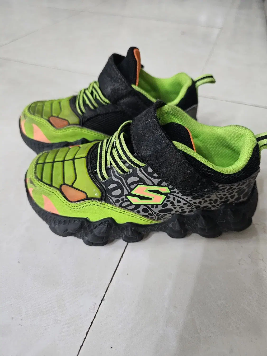 کفش بچگانه|کفش و لباس بچه|هشتگرد, فاز ۱ مهستان|دیوار