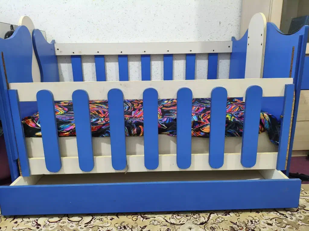 تخت کودک|تخت و صندلی بچه|بهبهان, |دیوار