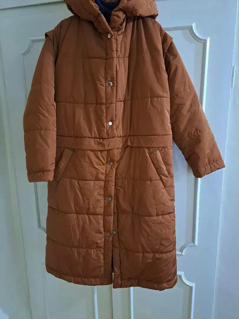 پالتو|لباس|شاهینشهر, شهرک گلدیس|دیوار