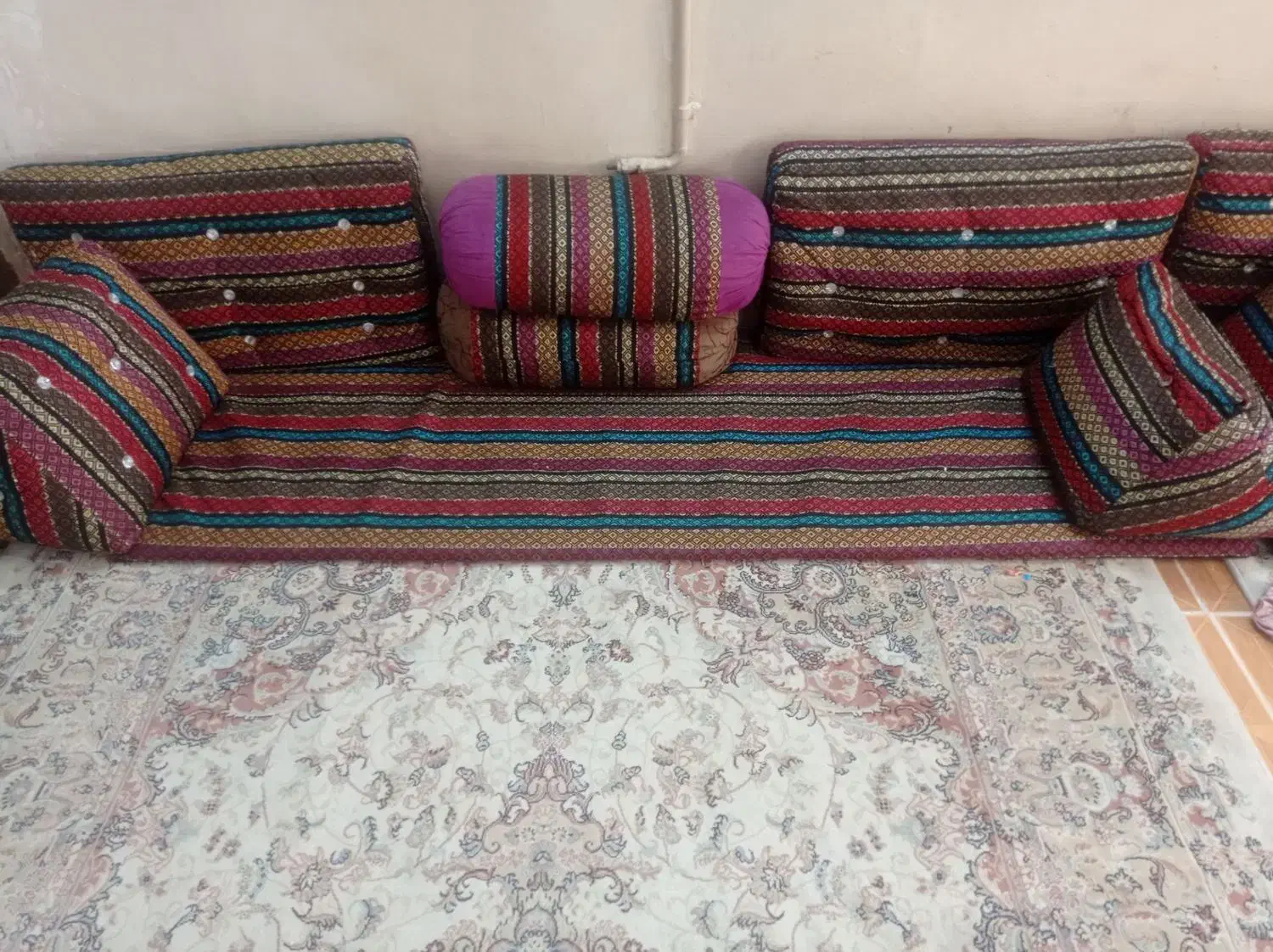 پشتی سنتی|پشتی|باغستان, |دیوار