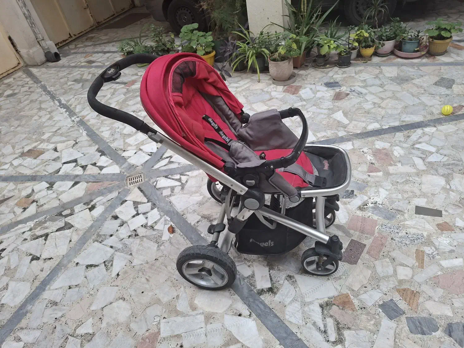 کالسکه جنس خوب|کالسکه و لوازم جانبی|رشت, معلم|دیوار