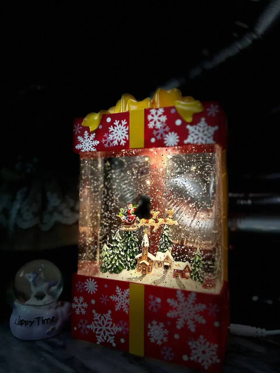 گوی کریسمسی|چراغ خواب و آباژور|تبریز, |دیوار