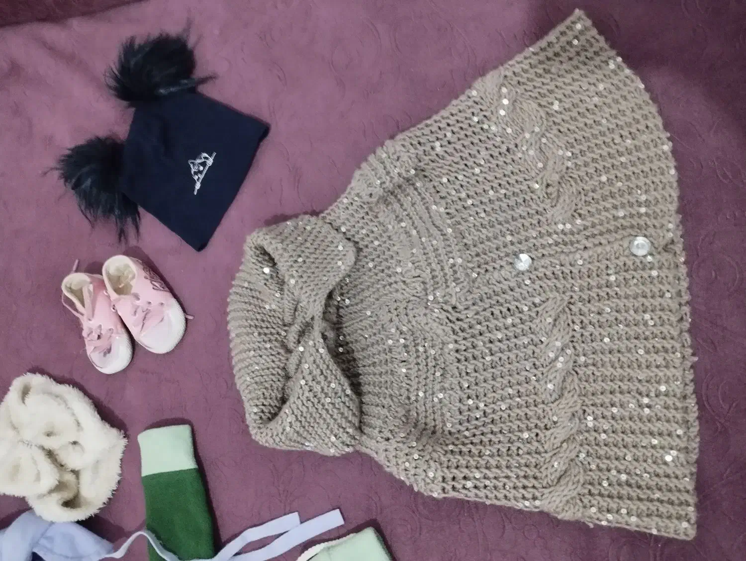 مقدار ی لباس اسپرت مناسب تا 1سال|کفش و لباس بچه|تربتحیدریه, یحیی آباد|دیوار