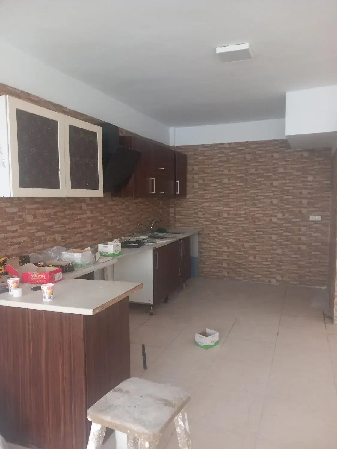 آپادانا  مستغلات۳۰۰متربنادر۳طبقه یکجا اجاره شرکت|اجارهٔ خانه و ویلا|تهران, نیلوفر|دیوار