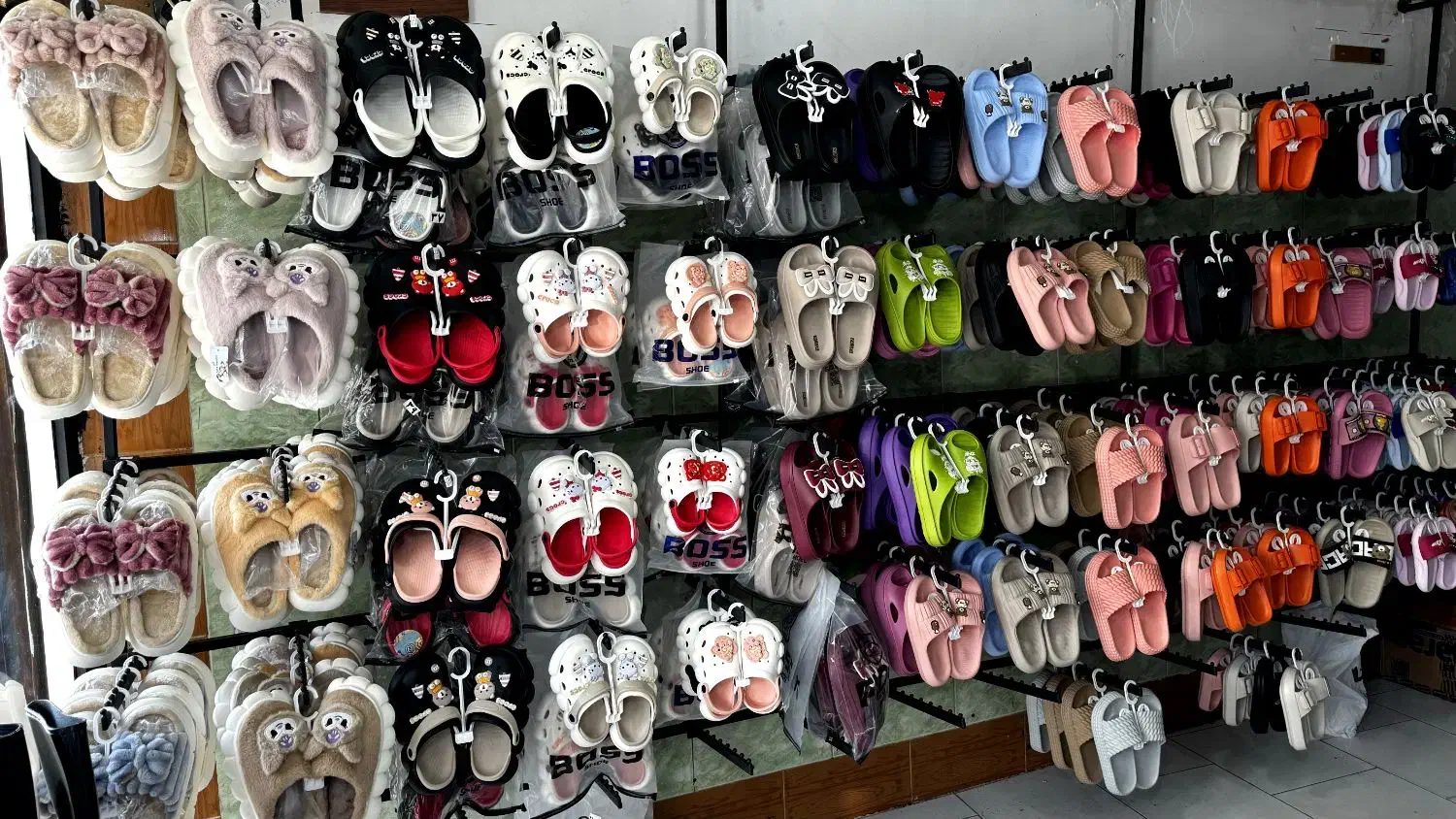 دمپایی و صندل عمده|کیف، کفش، کمربند|ماهدشت, |دیوار